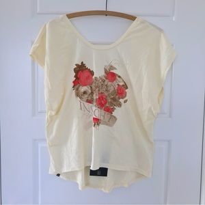 Insight // NWT Women’s Love Hearts Slouchy Extended Shoulder Top